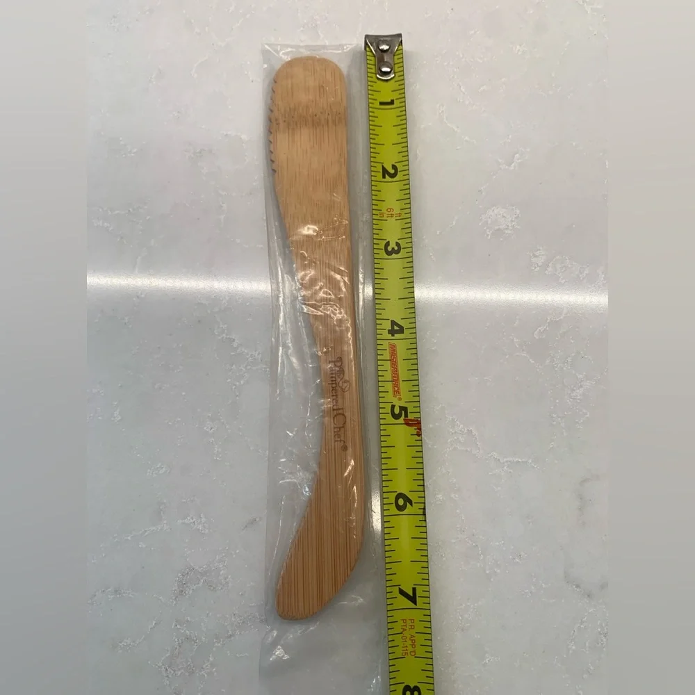 NEW Pampered Chef Bamboo Wood Spreader Knife - Picture 3 of 5